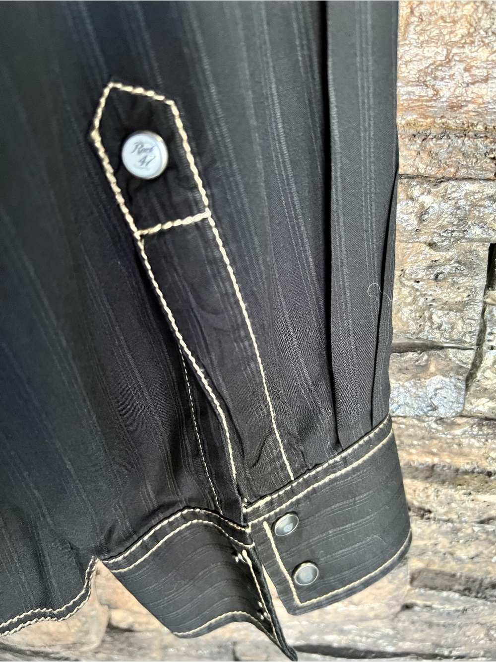 Wrangler Black Long-Sleeve Western Shirt with Cream Embroidery - Picture 9 of 16
